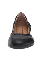 Essentials Women'S Belice Ballet Flat